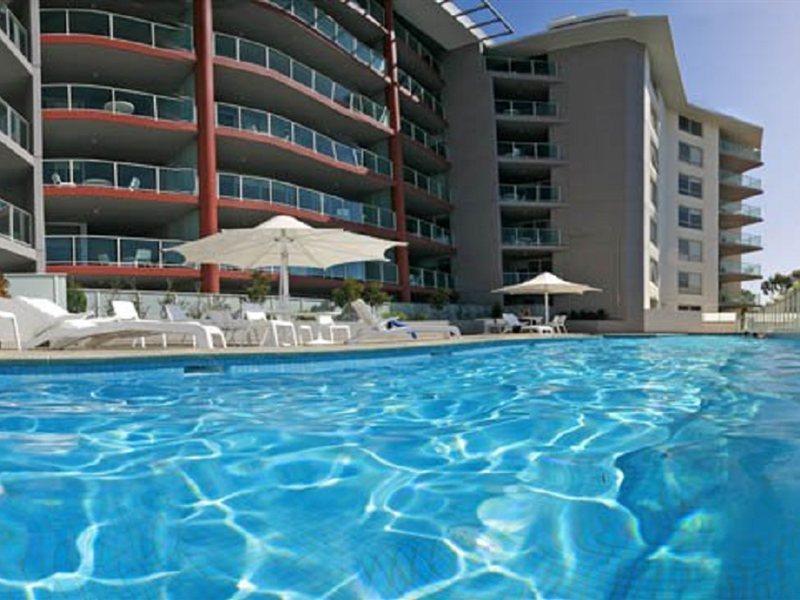Pacific Suites Canberra Bagian luar foto