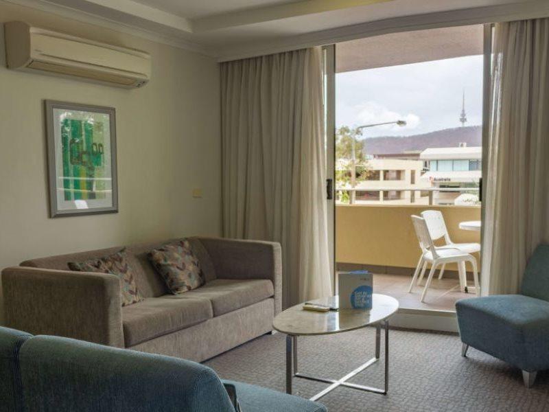 Pacific Suites Canberra Bagian luar foto