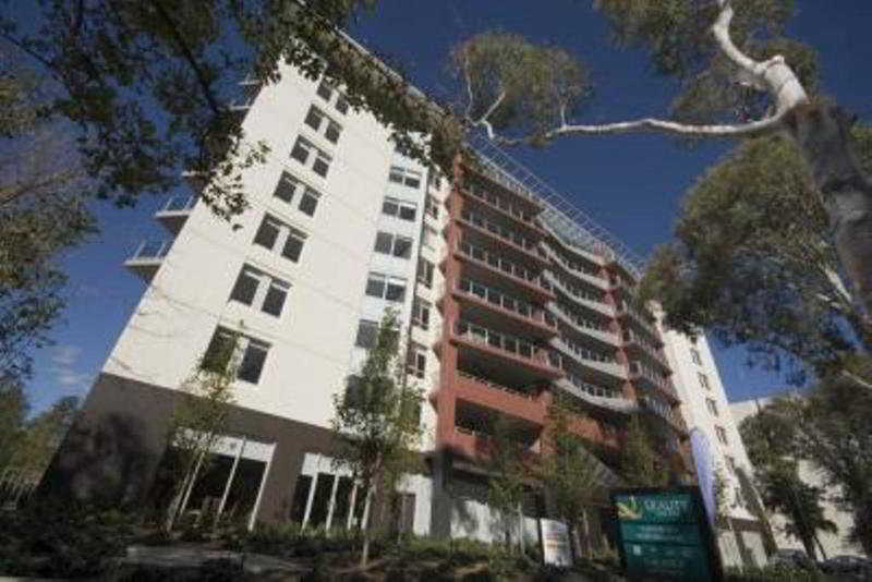 Pacific Suites Canberra Bagian luar foto