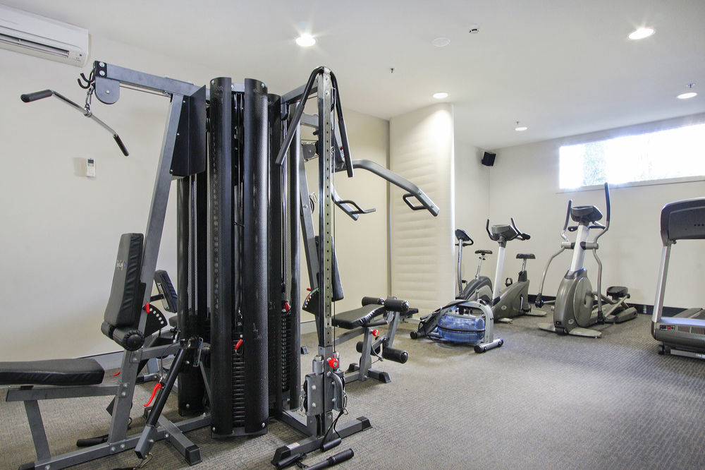 Pacific Suites Canberra Bagian luar foto