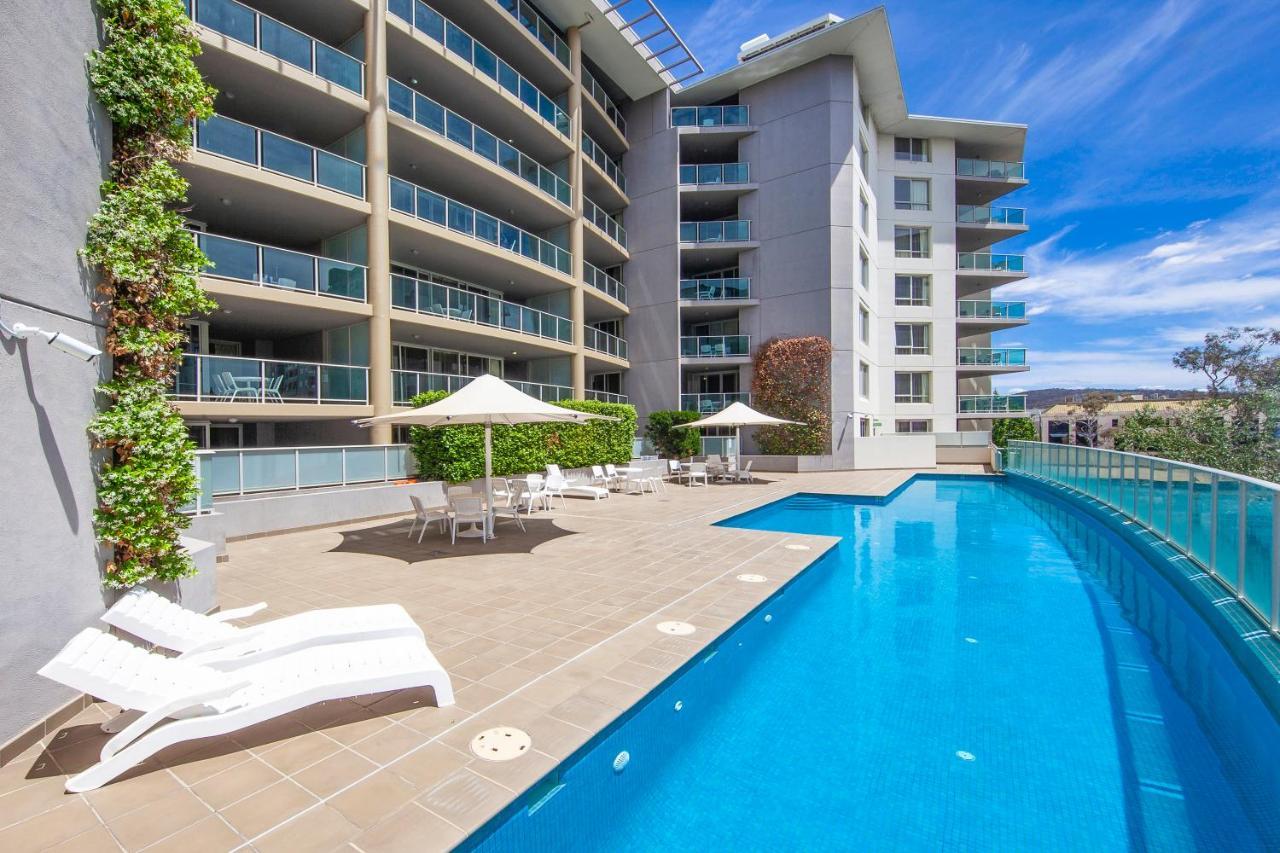 Pacific Suites Canberra Bagian luar foto